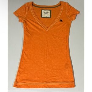 Abercrombie and Fitch Orange Logo V-Neck Short Sleeve Shirt Top Blouse Tee XS 🧡✨